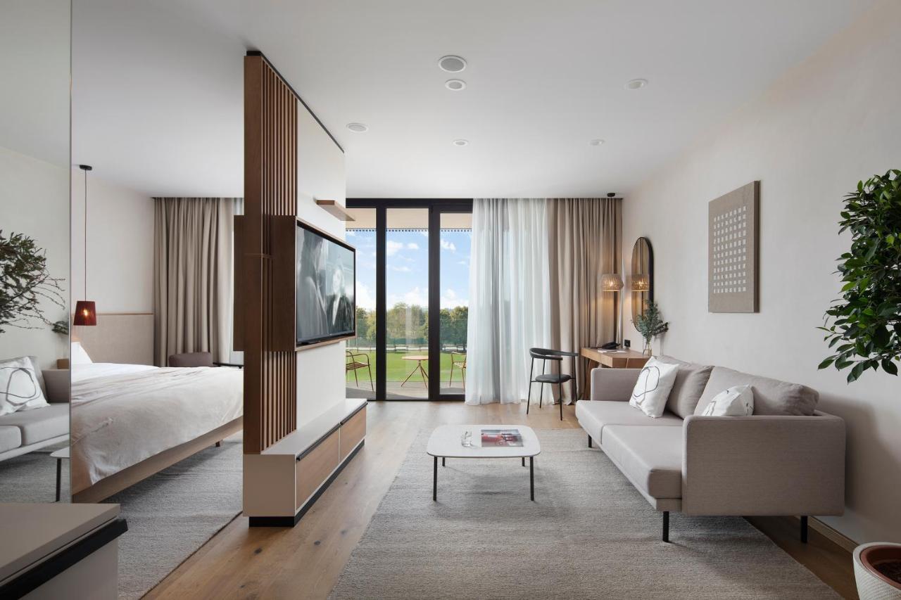 אוסילק Hotel Materra מראה חיצוני תמונה